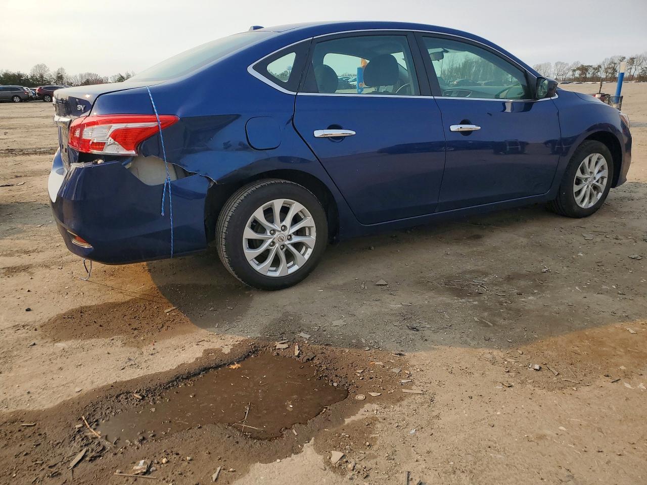 2019 NISSAN SENTRA SV photo 3