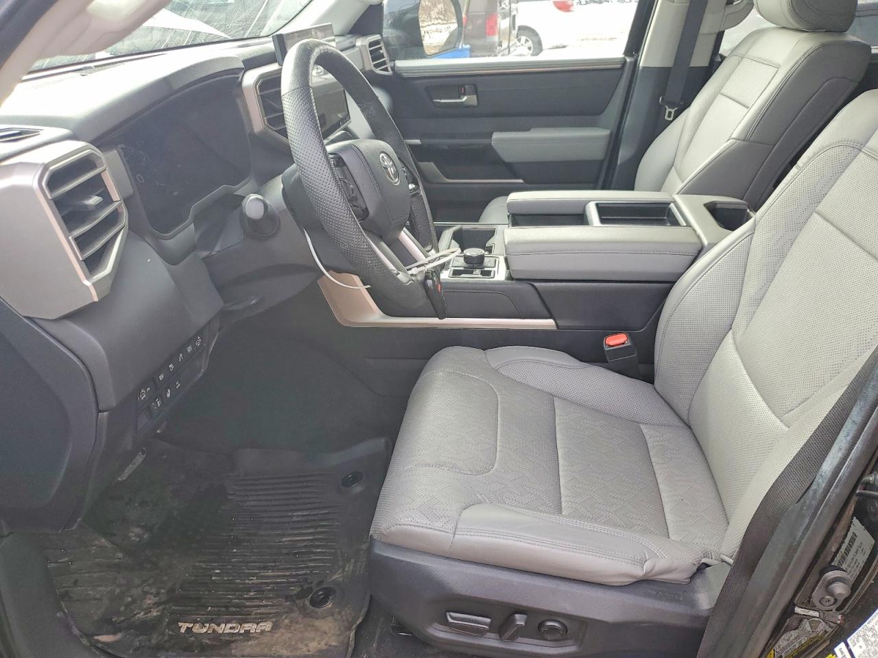 2024 TOYOTA TUNDRA LIMITED HV photo 19