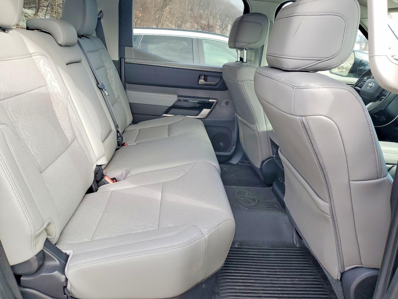 2024 TOYOTA TUNDRA LIMITED HV photo 28