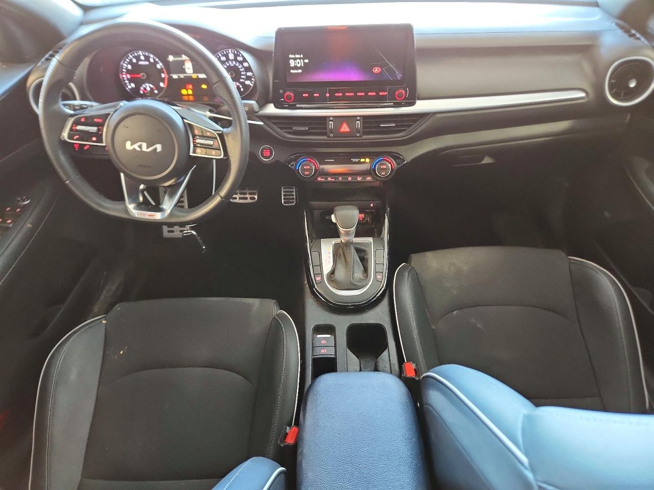 2023 KIA FORTE GT-LINE photo 8