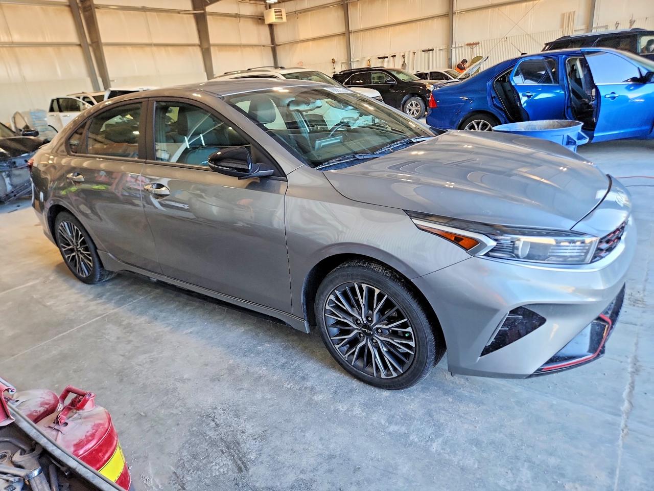 2023 KIA FORTE GT-LINE photo 4