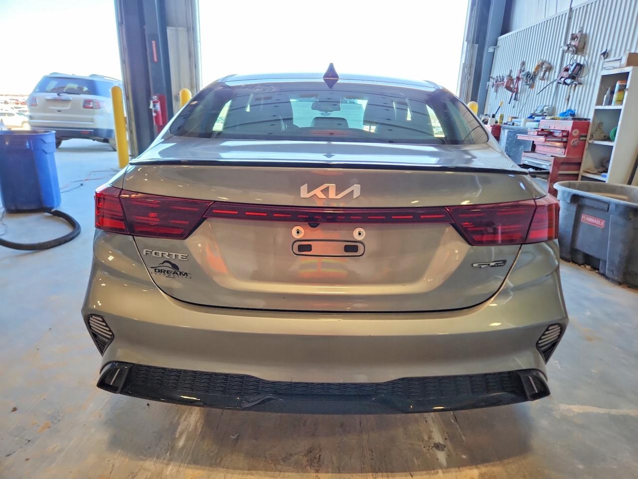 2023 KIA FORTE GT-LINE photo 6