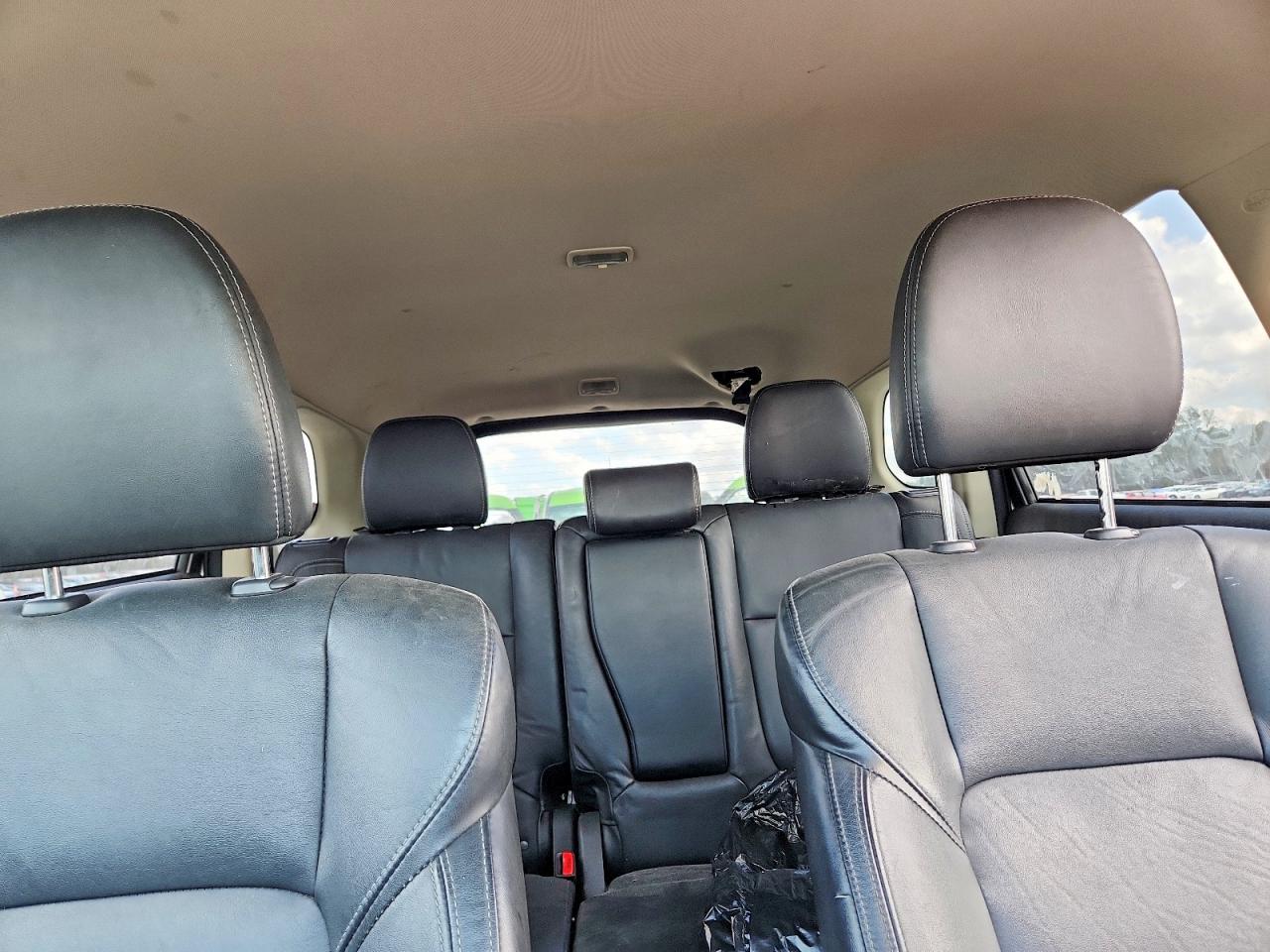 2019 MITSUBISHI OUTLANDER SE photo 10