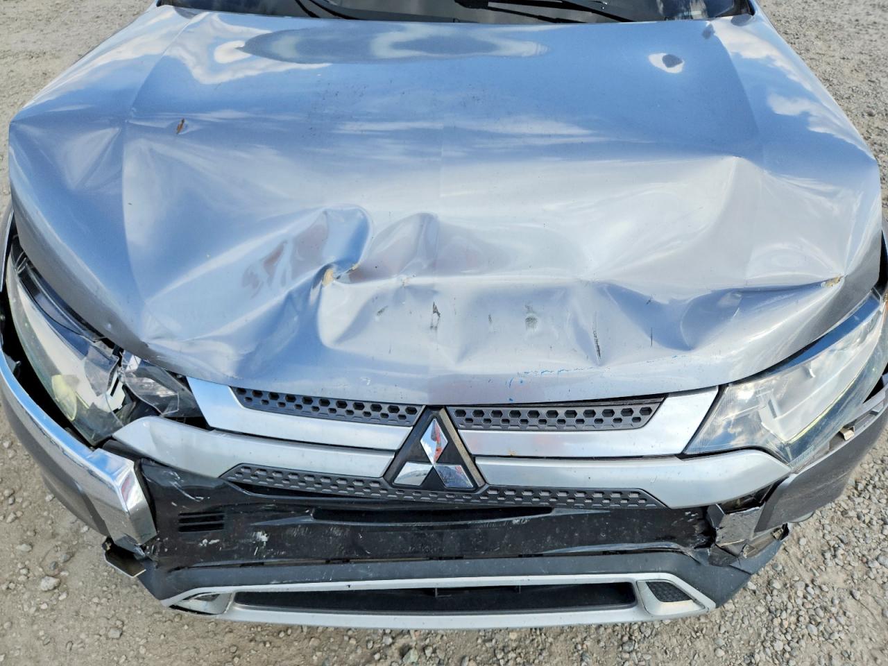 2019 MITSUBISHI OUTLANDER SE photo 12
