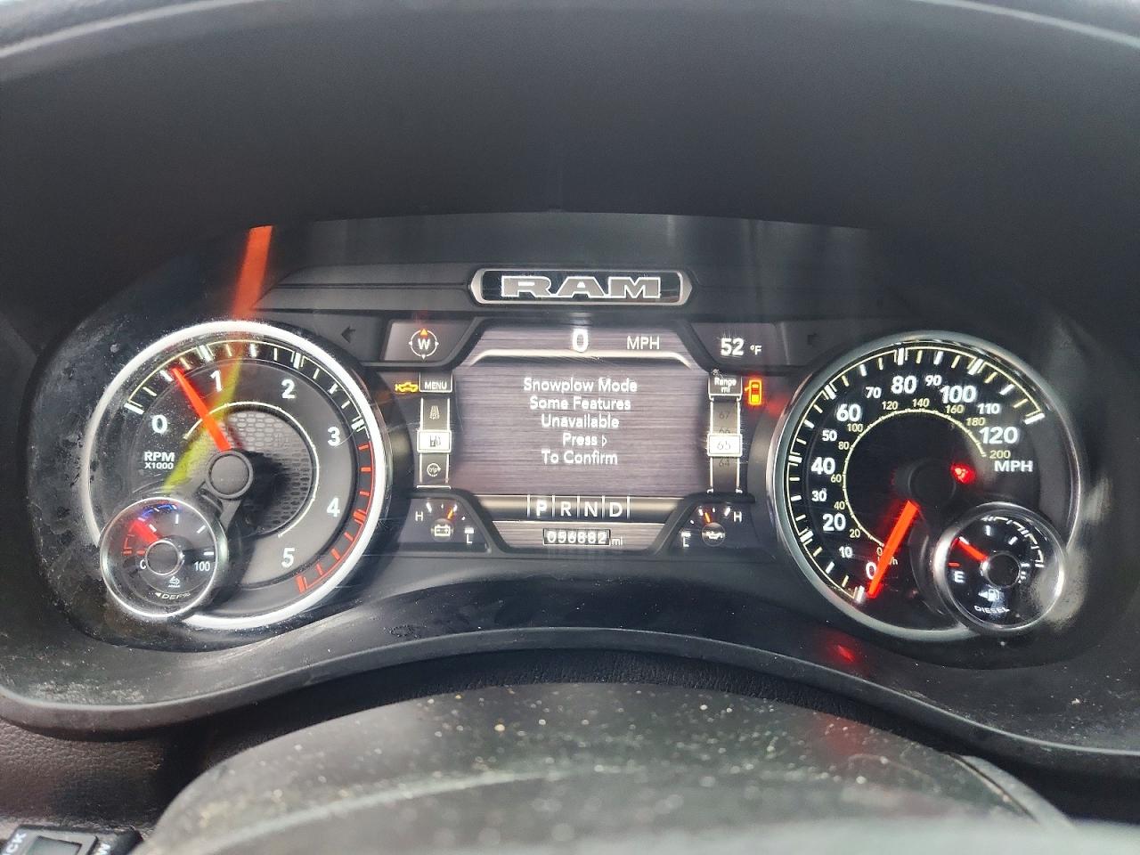 2022 RAM 3500 BIG HORN photo 15