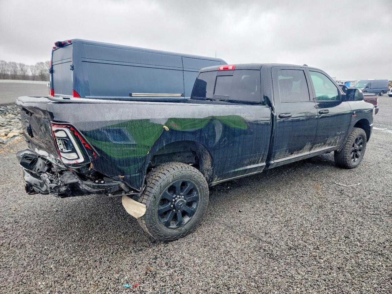 2022 RAM 3500 BIG HORN photo 7