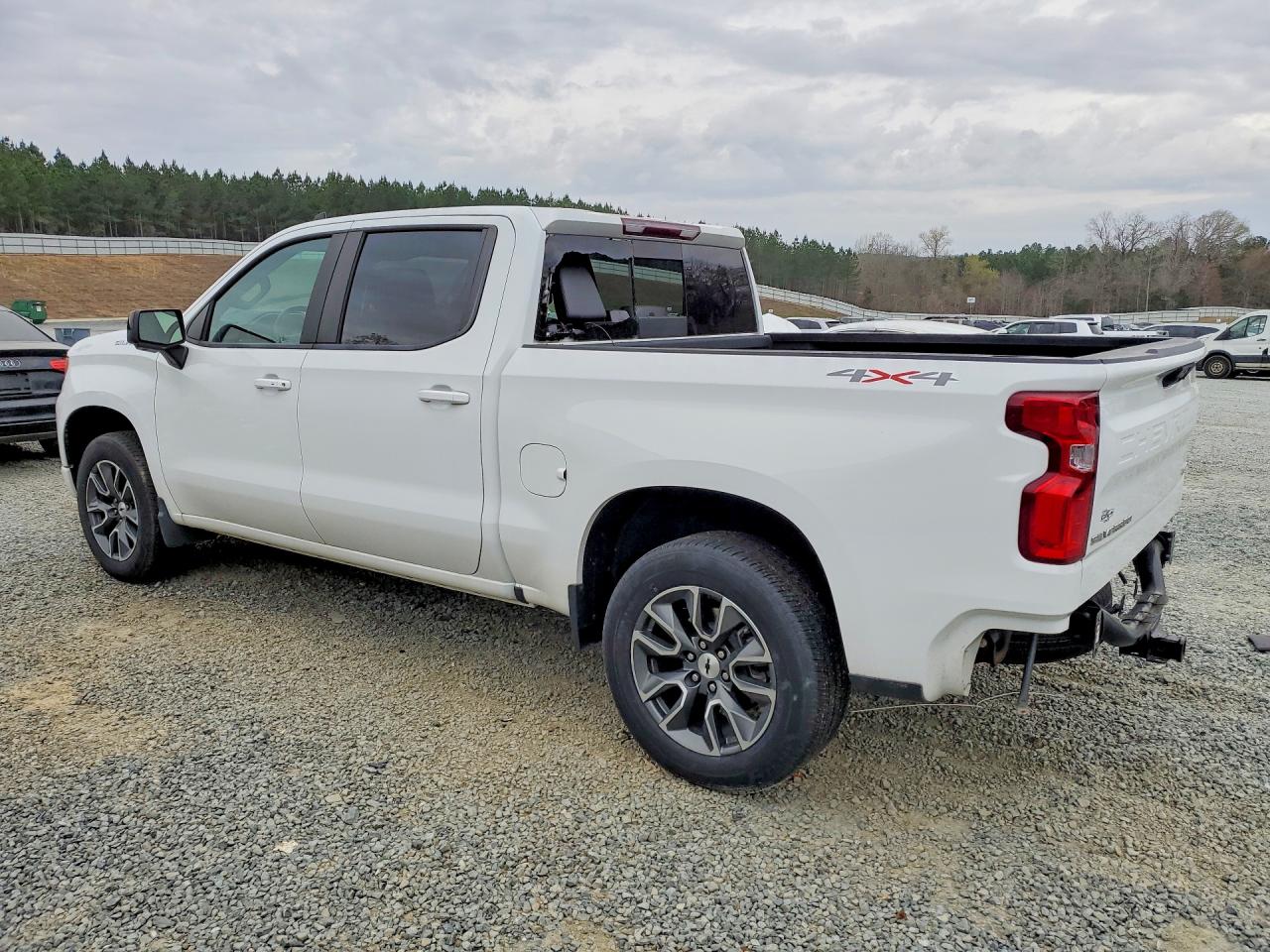 2023 CHEVROLET SILVERADO K1500 RST photo 3