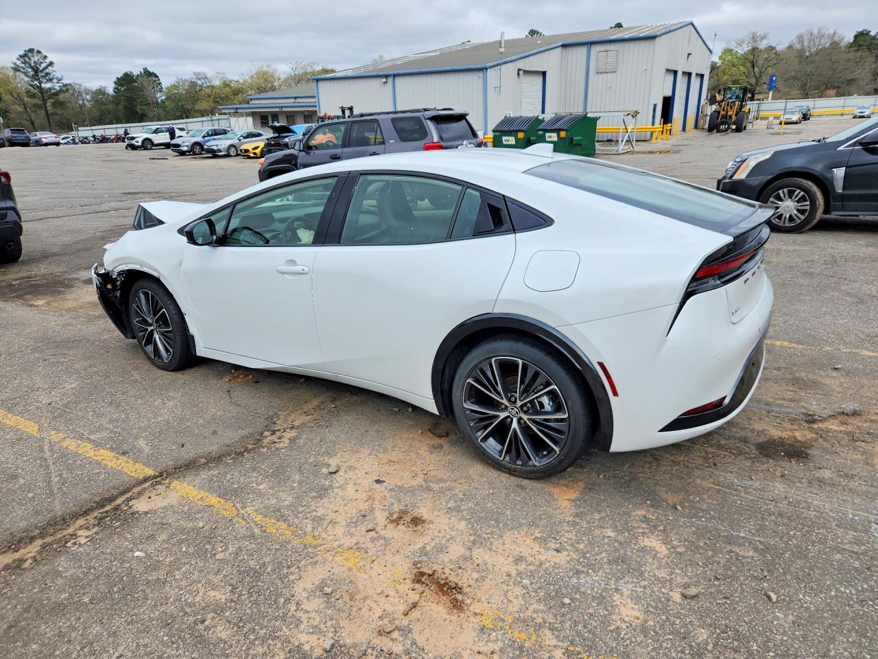 2025 TOYOTA PRIUS XLE photo 3
