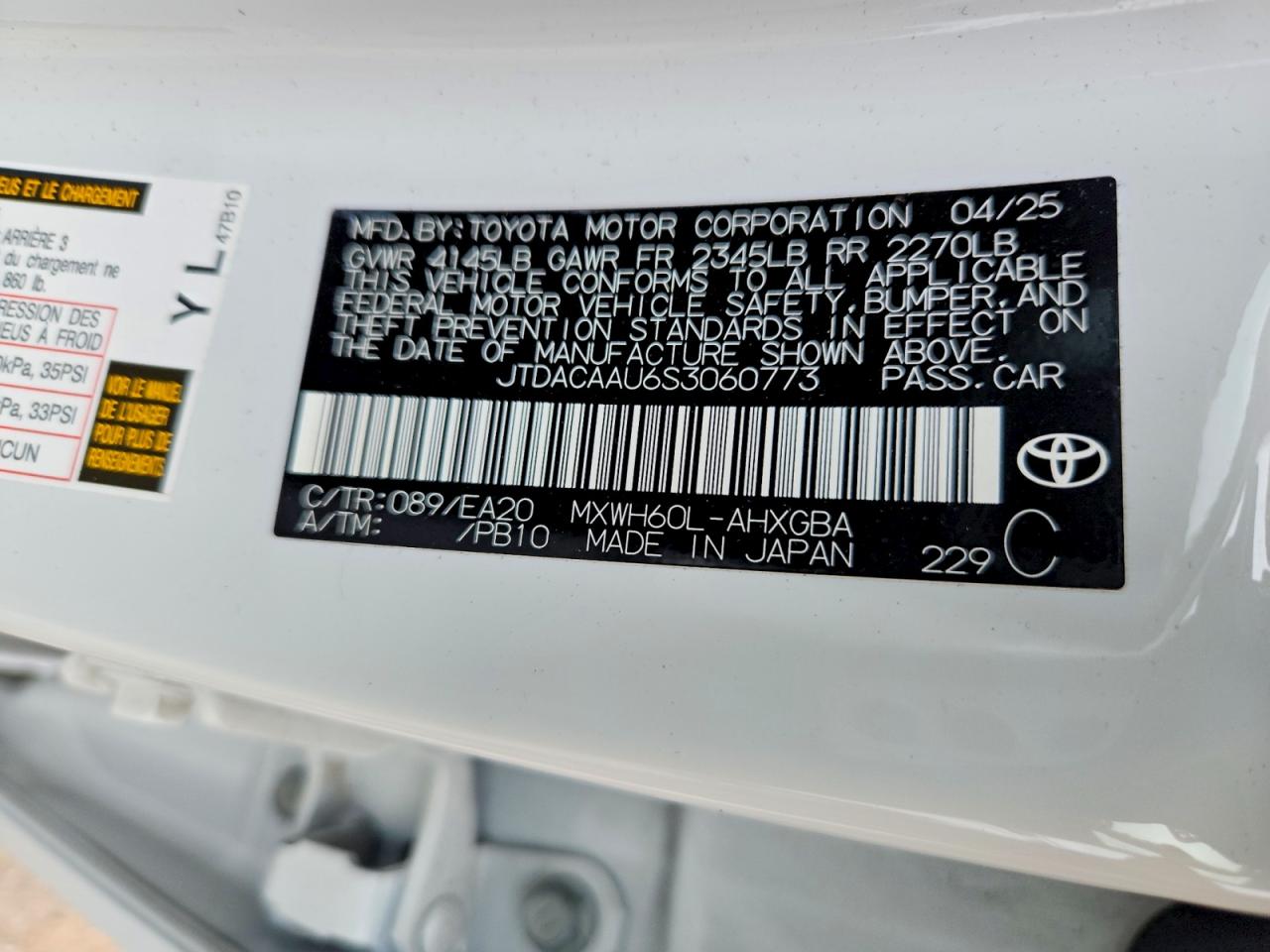 2025 TOYOTA PRIUS XLE photo 23