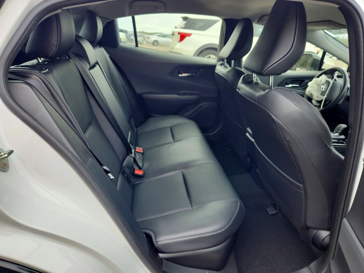 2025 TOYOTA PRIUS XLE photo 19