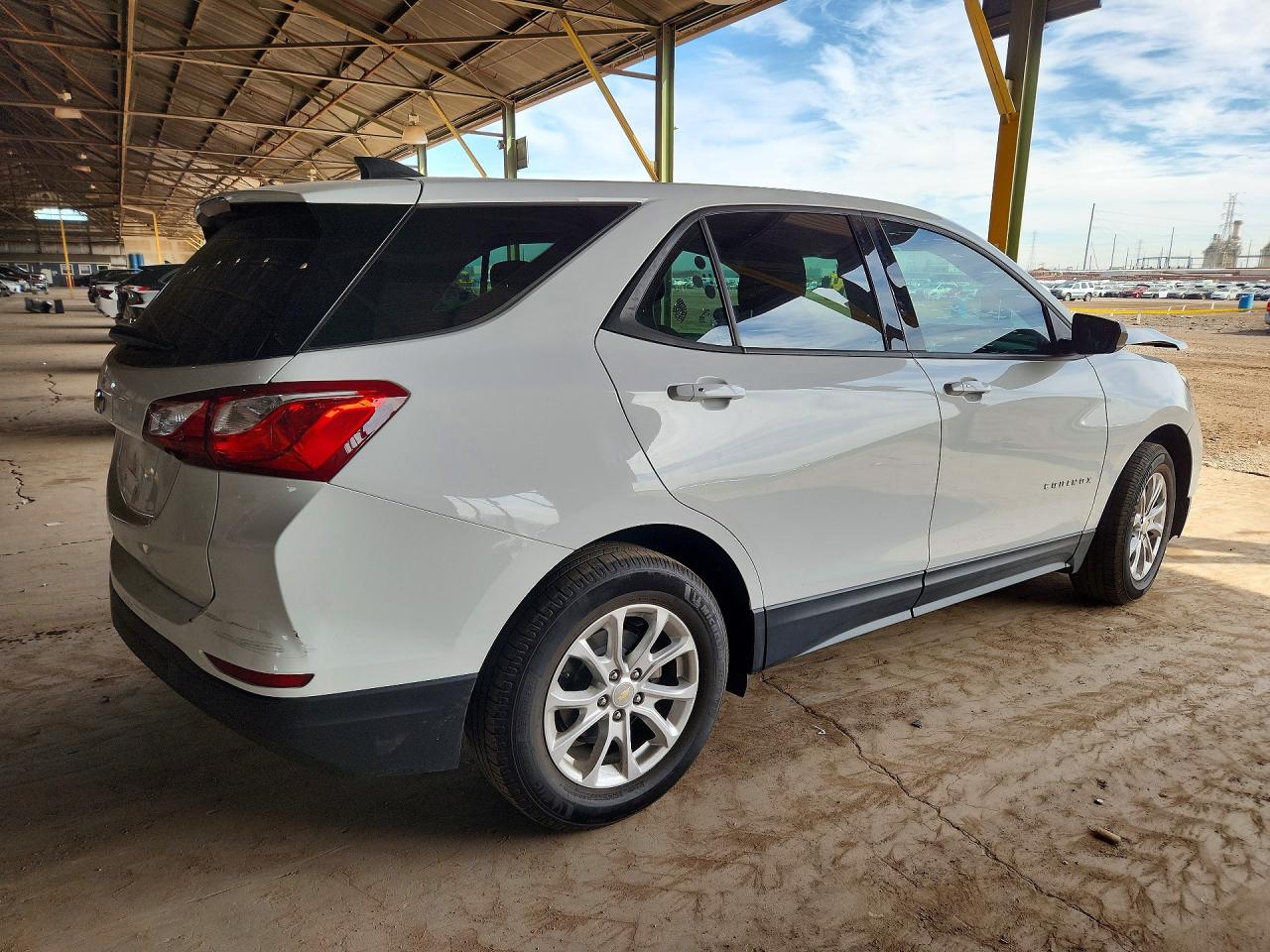 2019 CHEVROLET EQUINOX LS photo 5