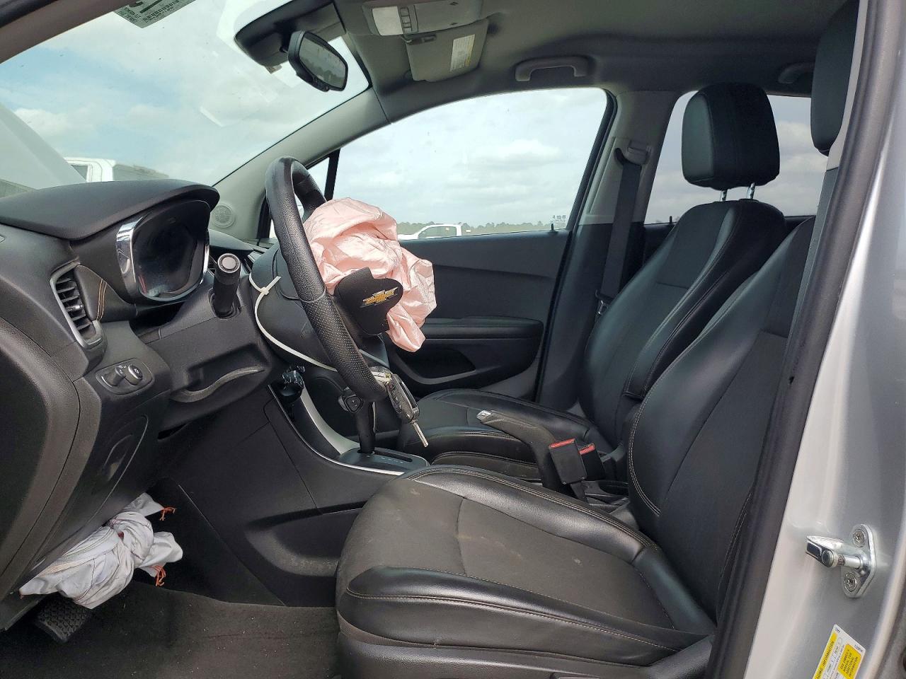 2021 CHEVROLET TRAX 1LT photo 19