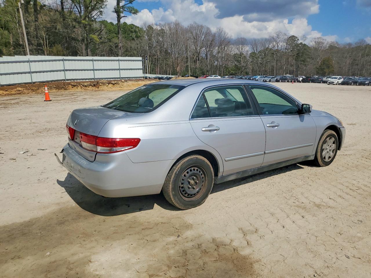 2003 HONDA ACCORD LX photo 3