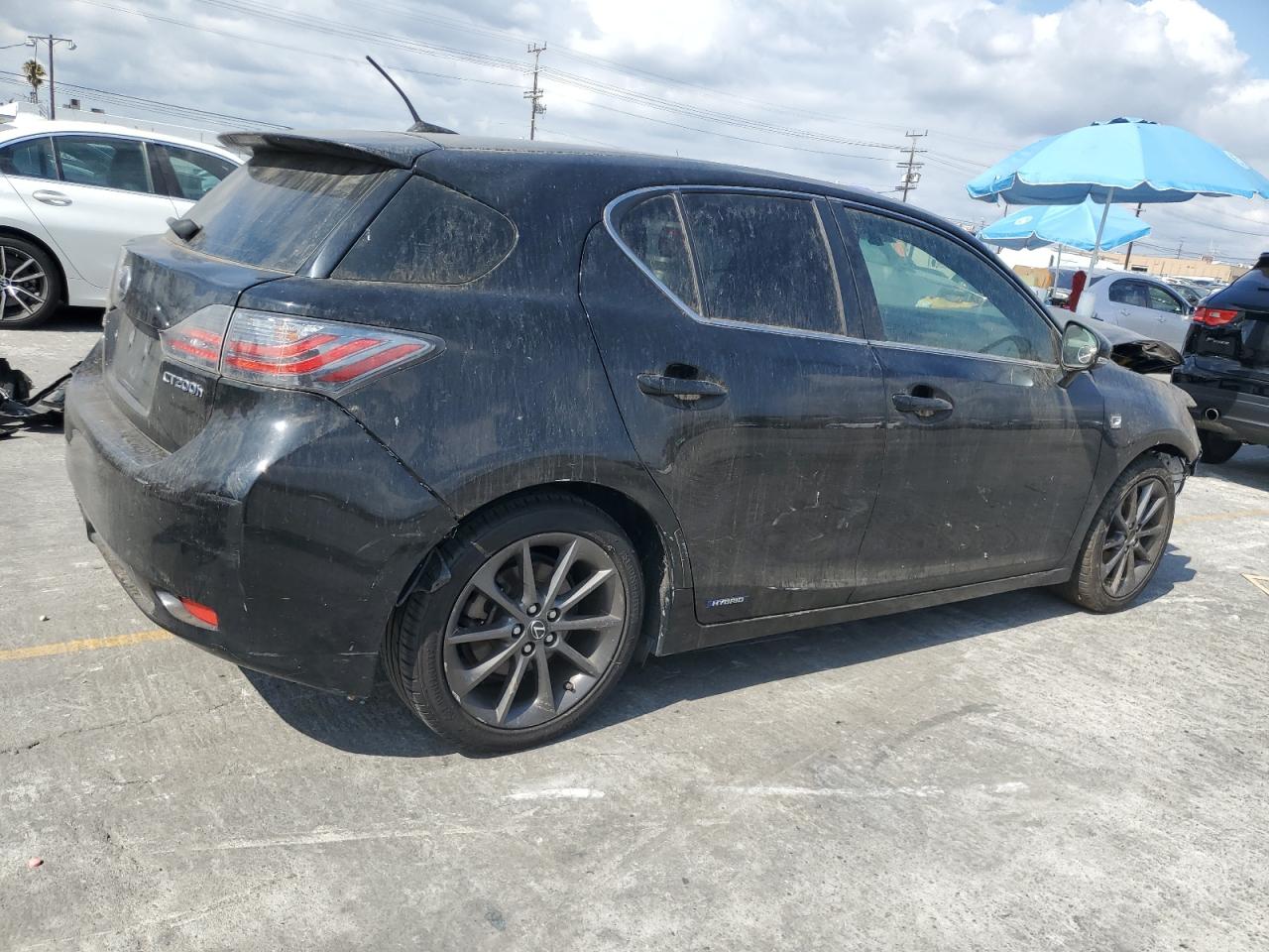 2012 LEXUS CT photo 3