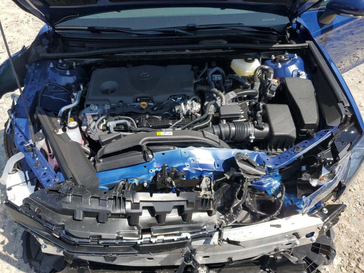 2025 TOYOTA CAMRY XSE photo 11