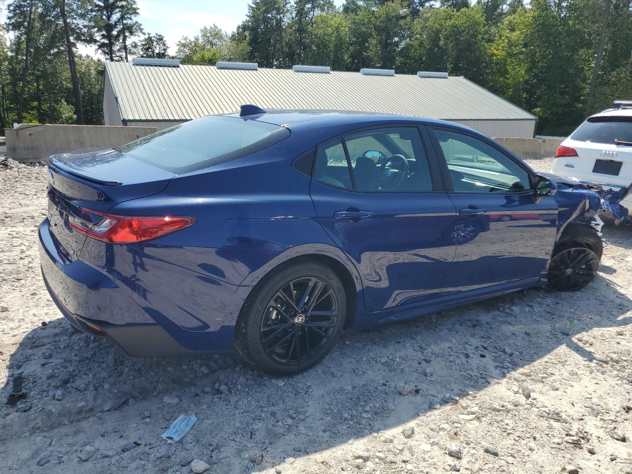2025 TOYOTA CAMRY XSE photo 3
