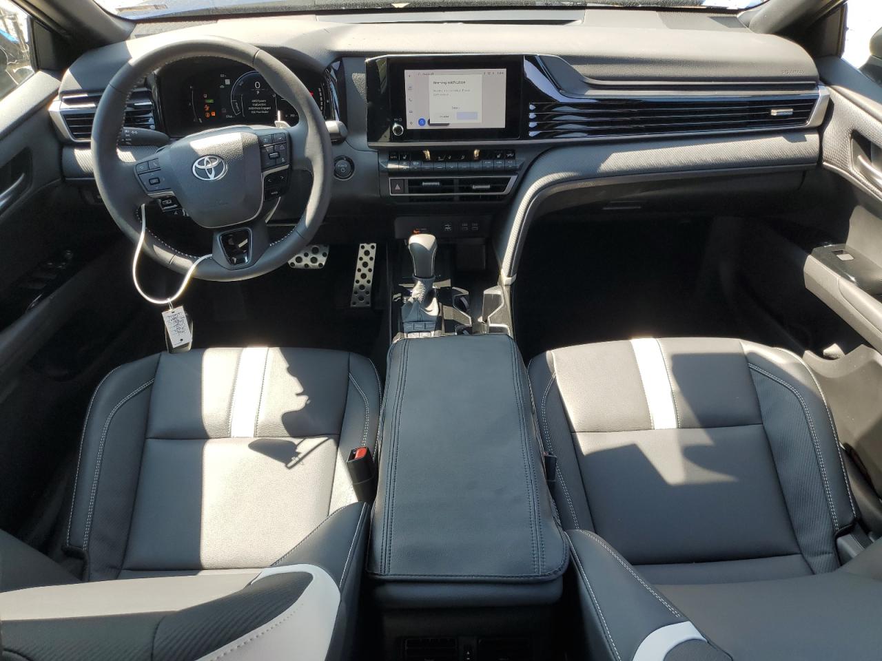 2025 TOYOTA CAMRY XSE photo 8
