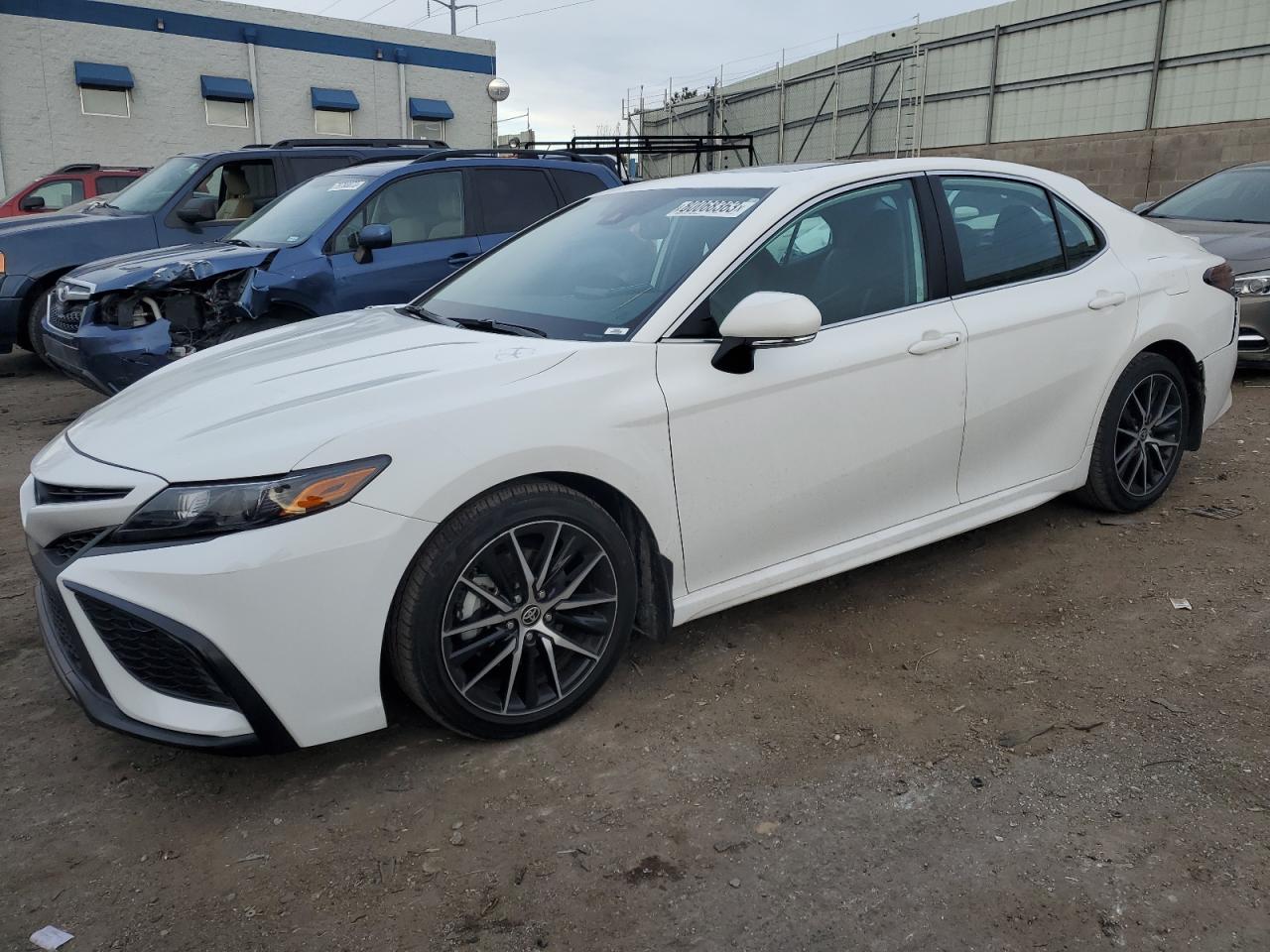 2022 TOYOTA CAMRY