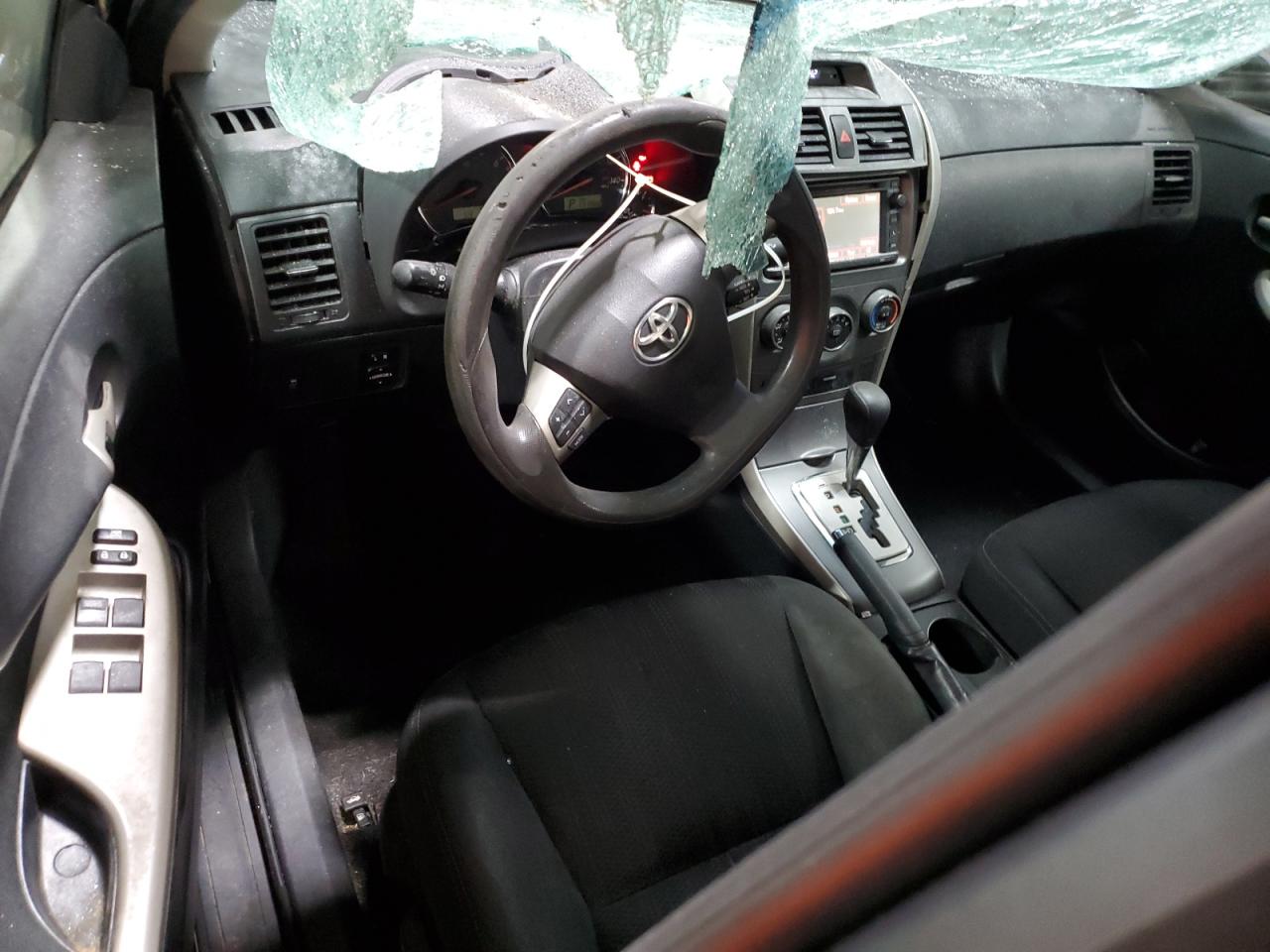 2012 TOYOTA COROLLA S photo 15