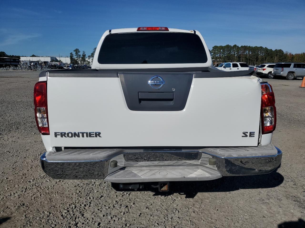 2010 NISSAN FRONTIER CREW CAB SE photo 11