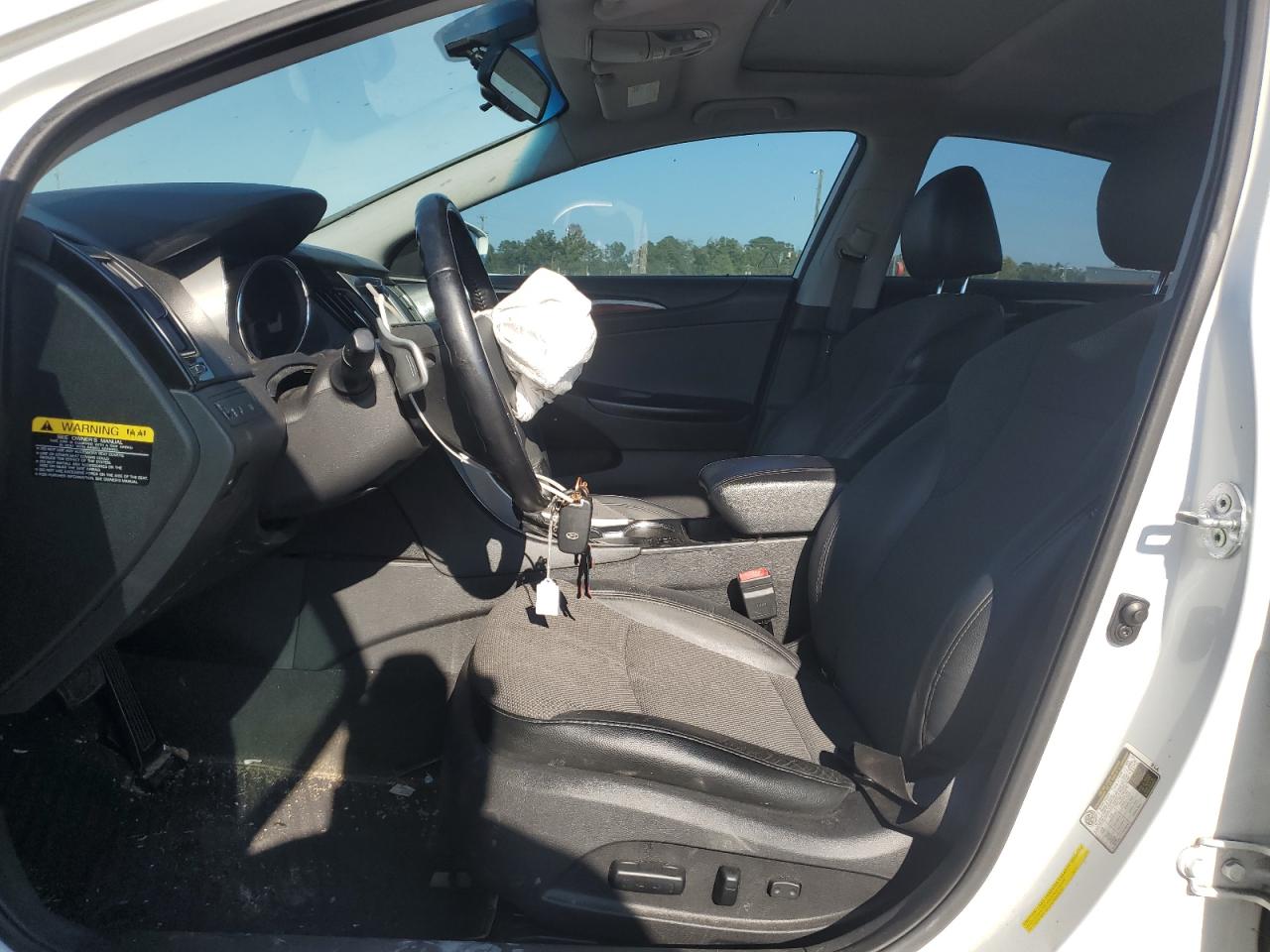 2014 HYUNDAI SONATA SE photo 13