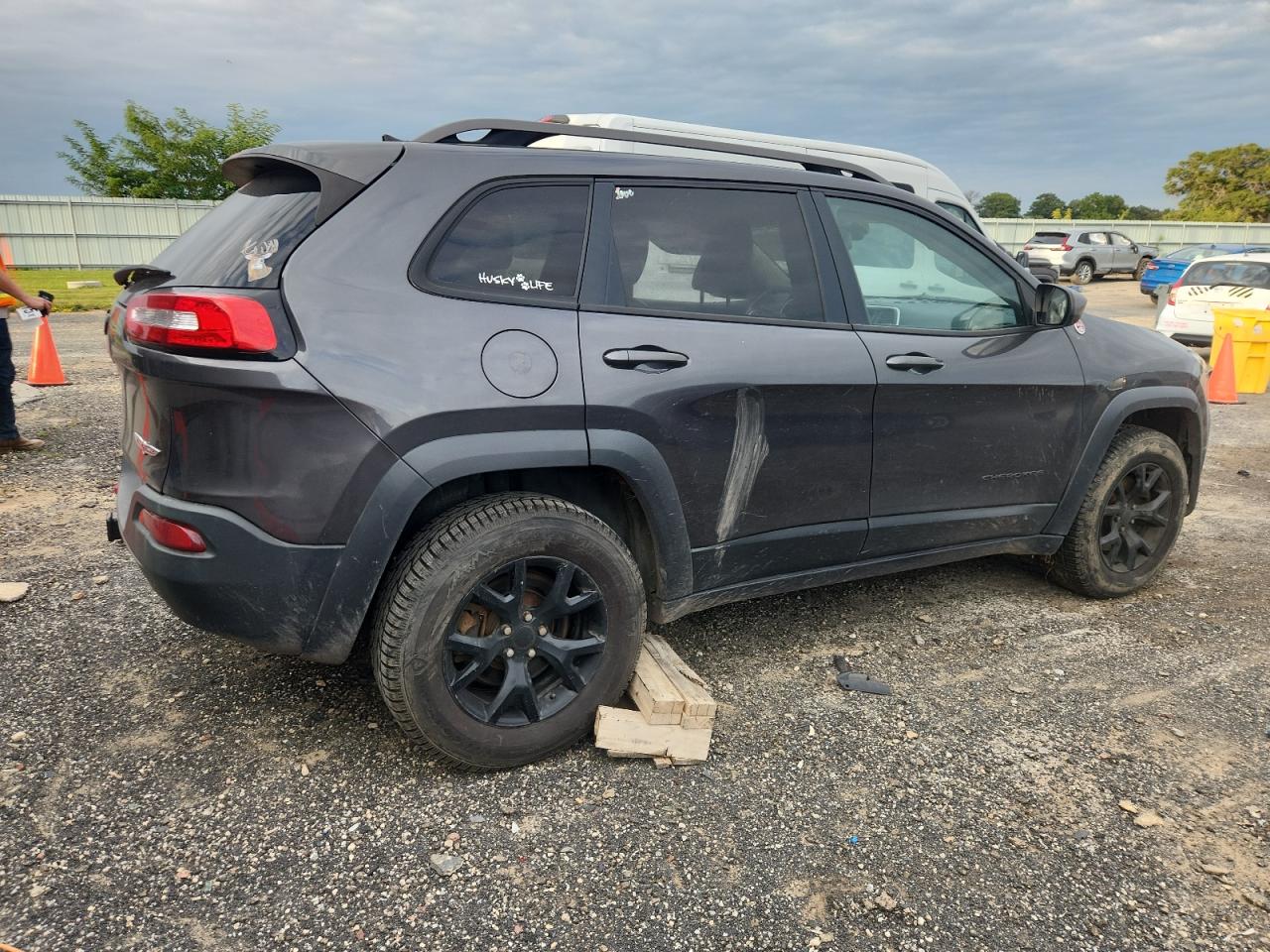 2016 JEEP CHEROKEE TRAILHAWK photo 3