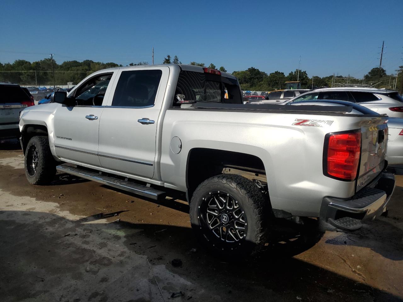 2015 CHEVROLET SILVERADO K1500 LTZ photo 2