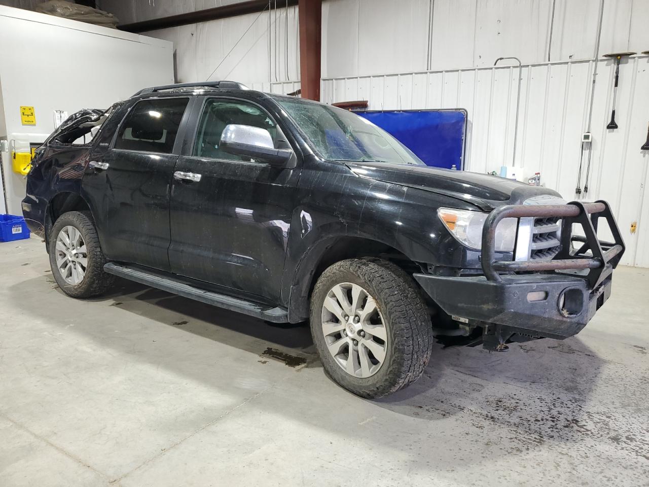 2014 TOYOTA SEQUOIA LIMITED photo 4