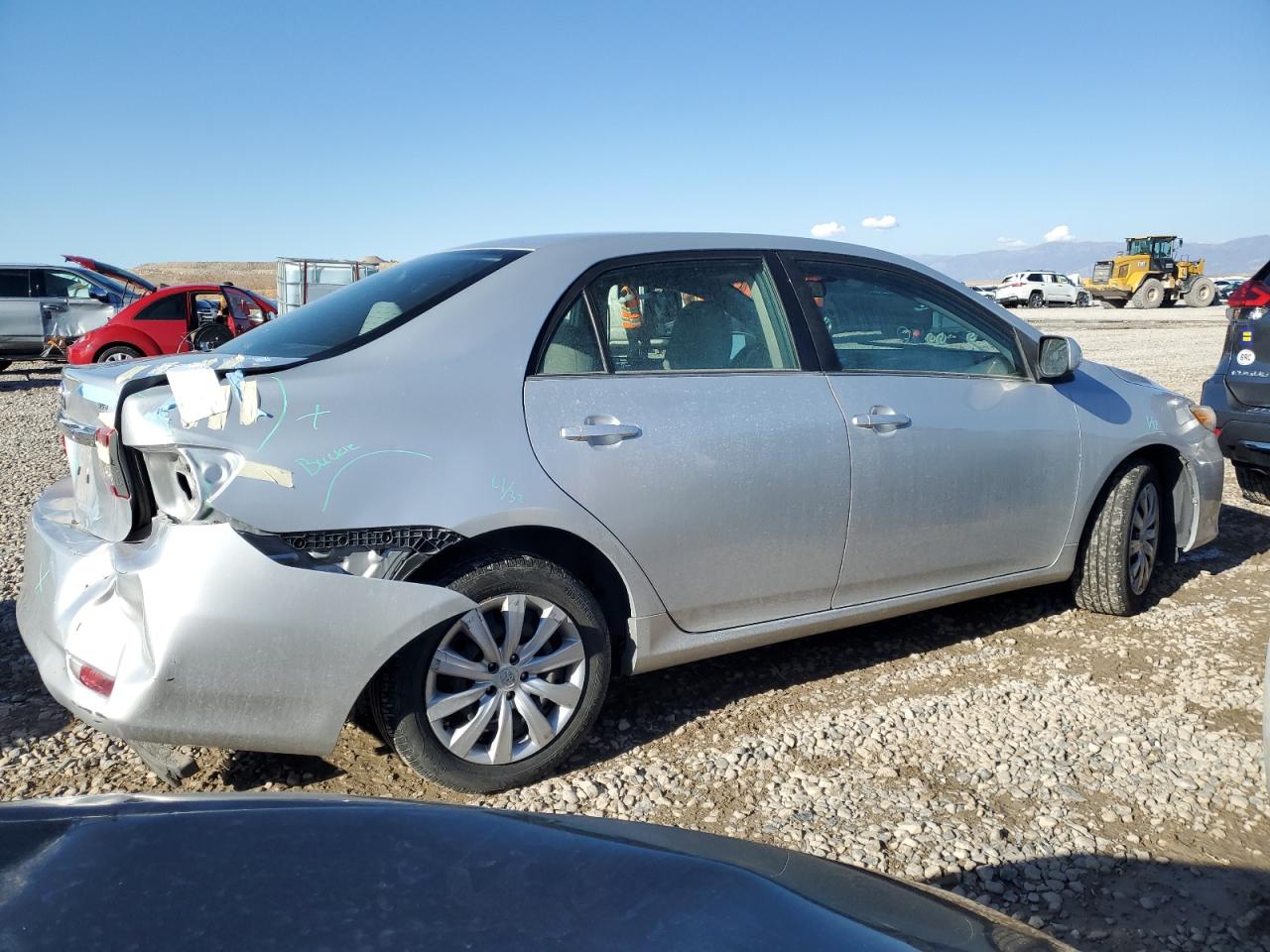 2013 TOYOTA COROLLA BASE photo 3