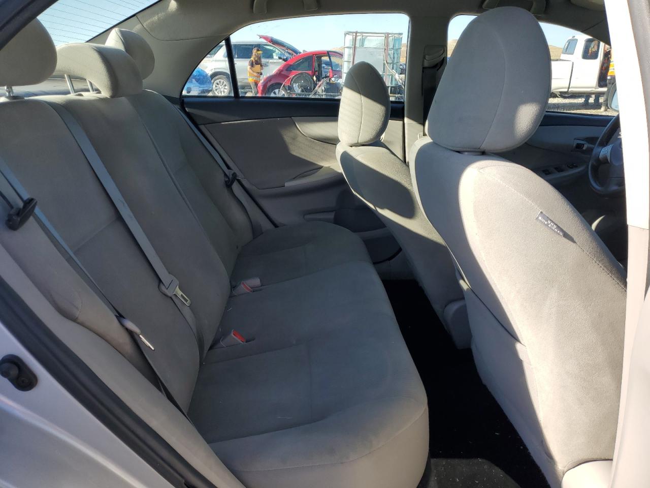 2013 TOYOTA COROLLA BASE photo 10