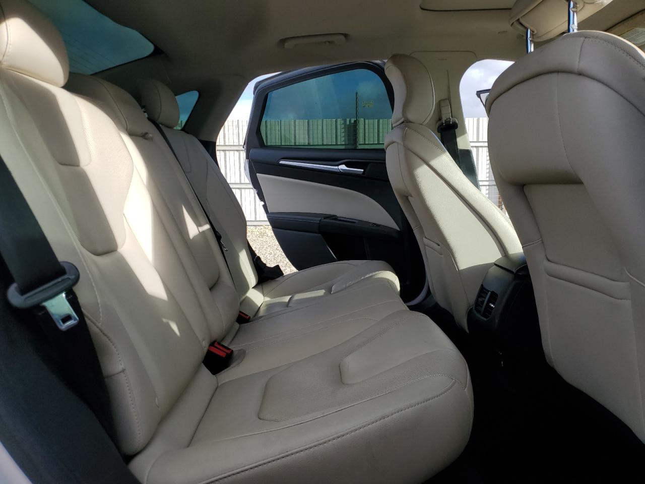 2018 FORD FUSION TITANIUM/PLATINUM HEV photo 19