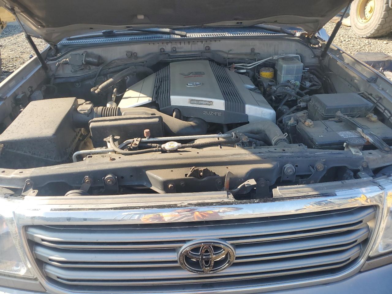 2003 TOYOTA LAND CRUISER photo 11