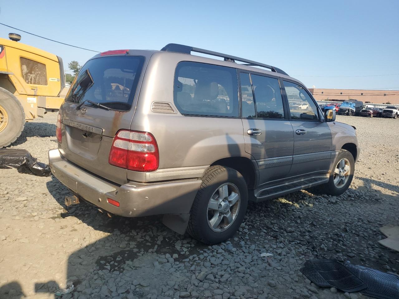 2003 TOYOTA LAND CRUISER photo 3