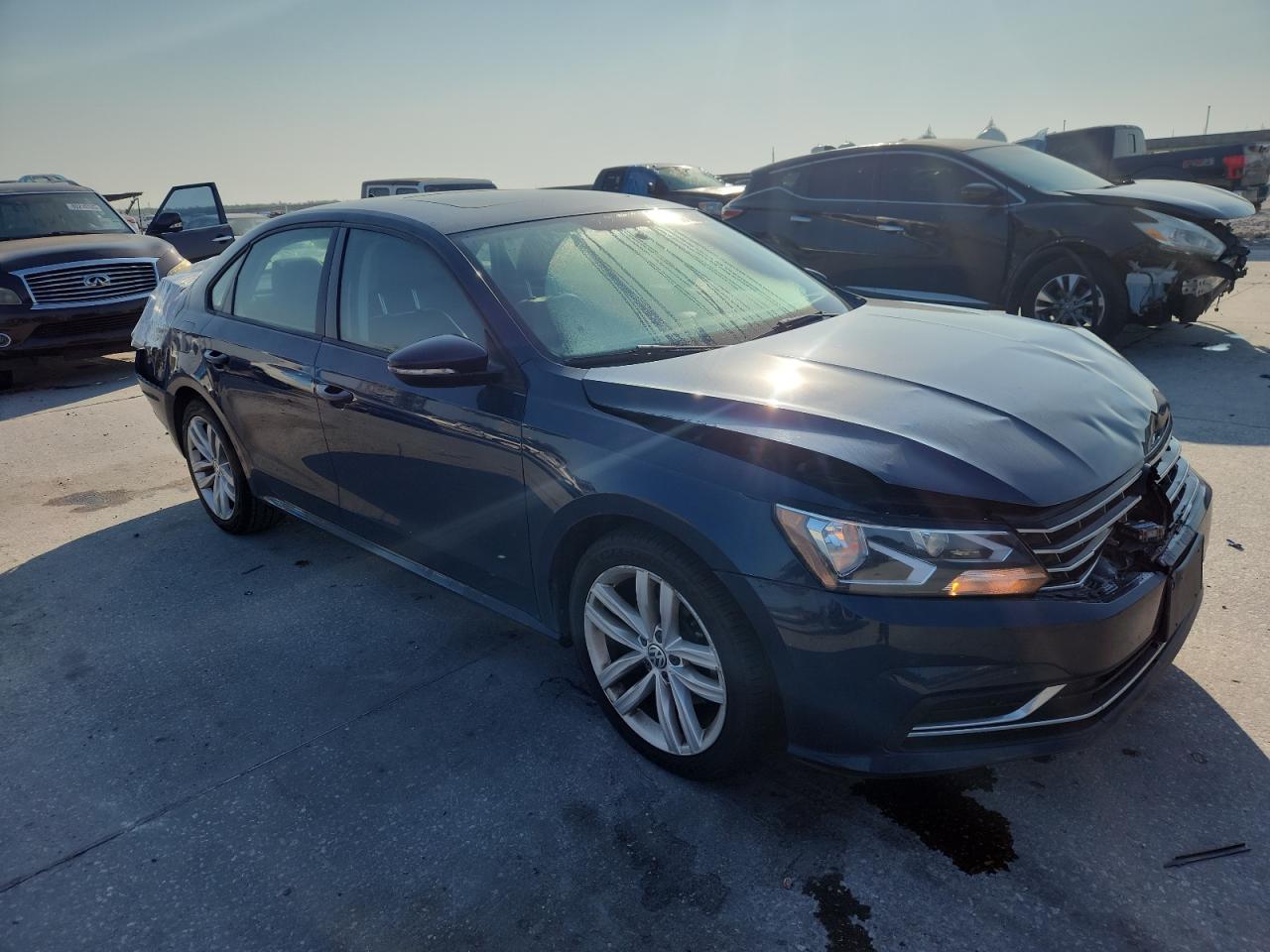 2019 VOLKSWAGEN PASSAT WOLFSBURG photo 7