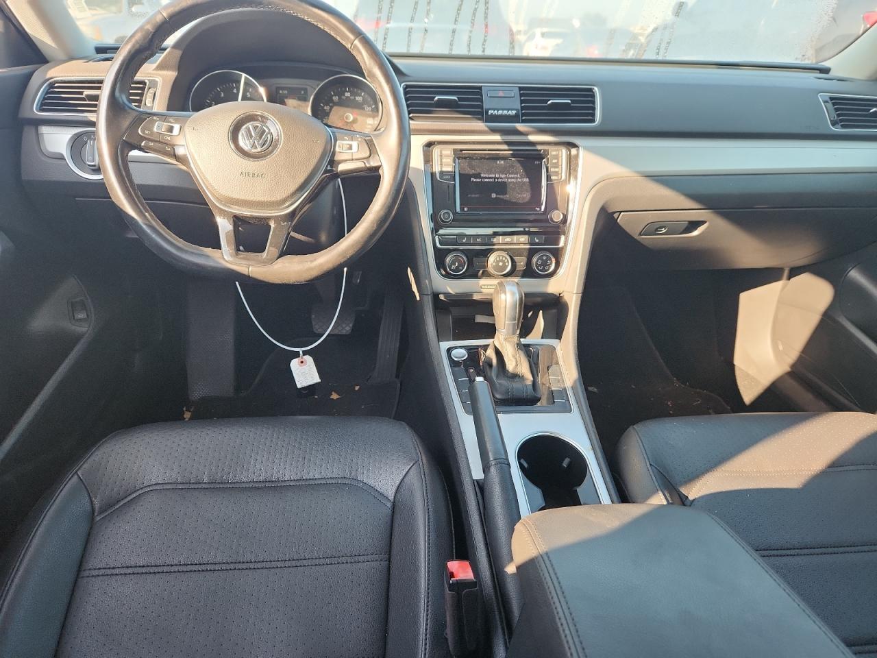 2019 VOLKSWAGEN PASSAT WOLFSBURG photo 15