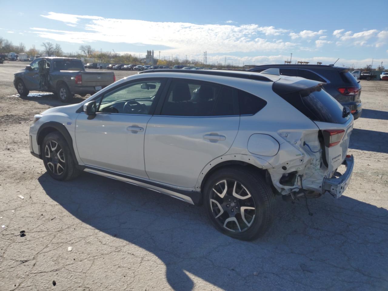 2020 SUBARU CROSSTREK PREMIUM photo 2