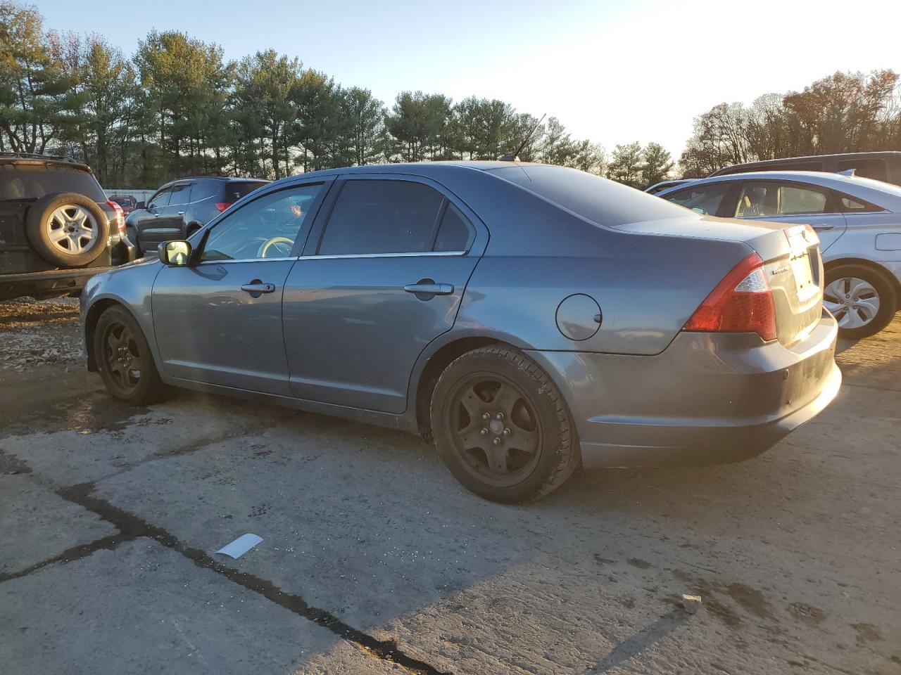 2011 FORD FUSION SE photo 4