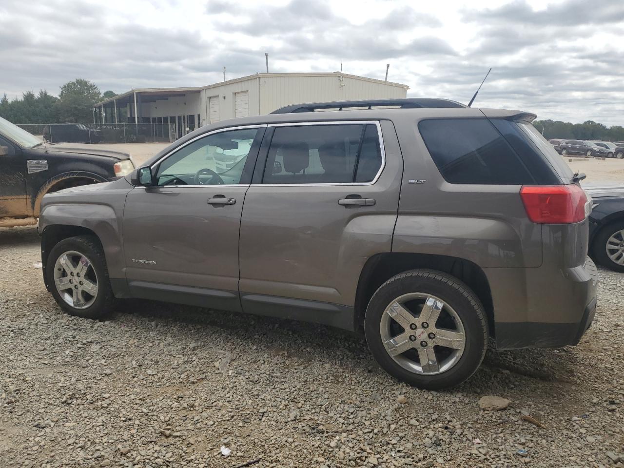 2012 GMC TERRAIN SLT photo 3