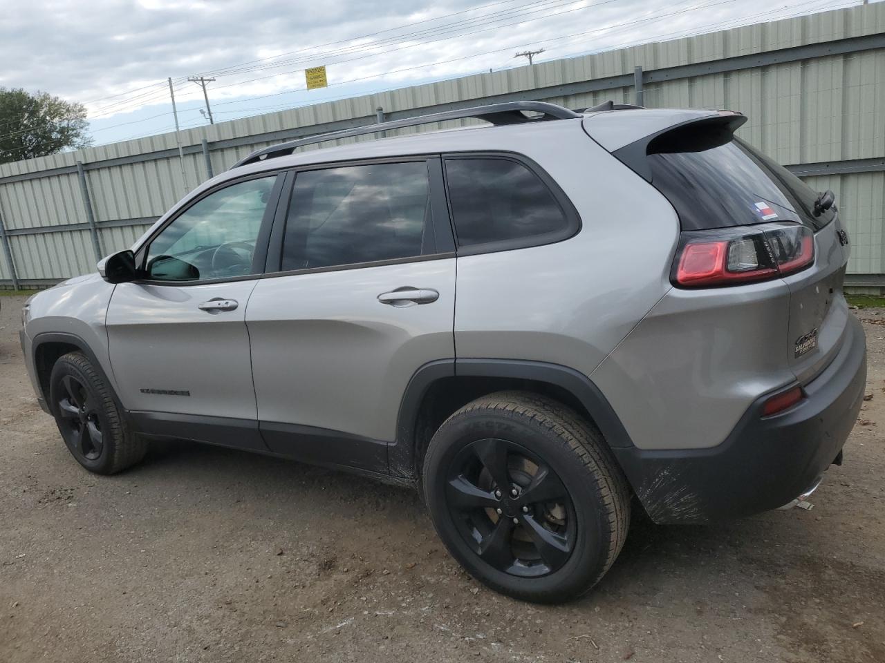 2019 JEEP CHEROKEE LATITUDE PLUS photo 2