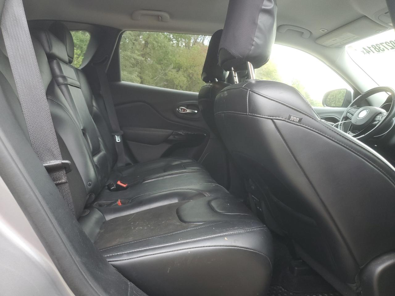 2019 JEEP CHEROKEE LATITUDE PLUS photo 11