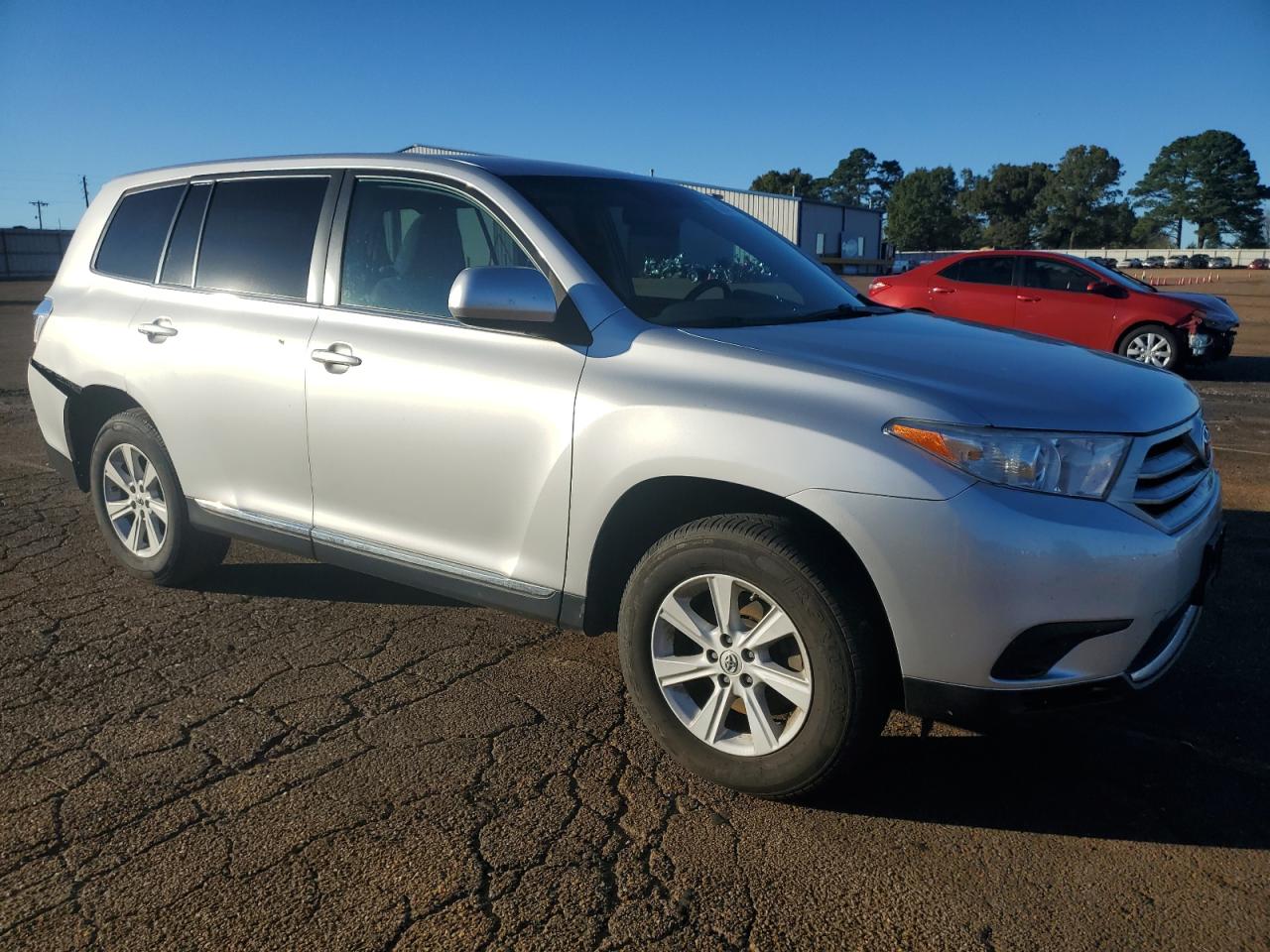 2013 TOYOTA HIGHLANDER BASE photo 4