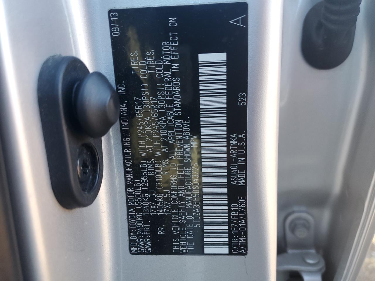 2013 TOYOTA HIGHLANDER BASE photo 13