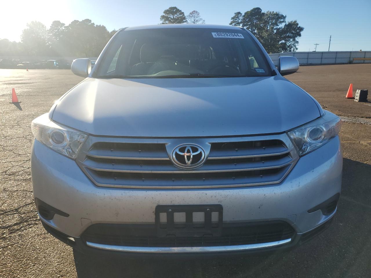 2013 TOYOTA HIGHLANDER BASE photo 5