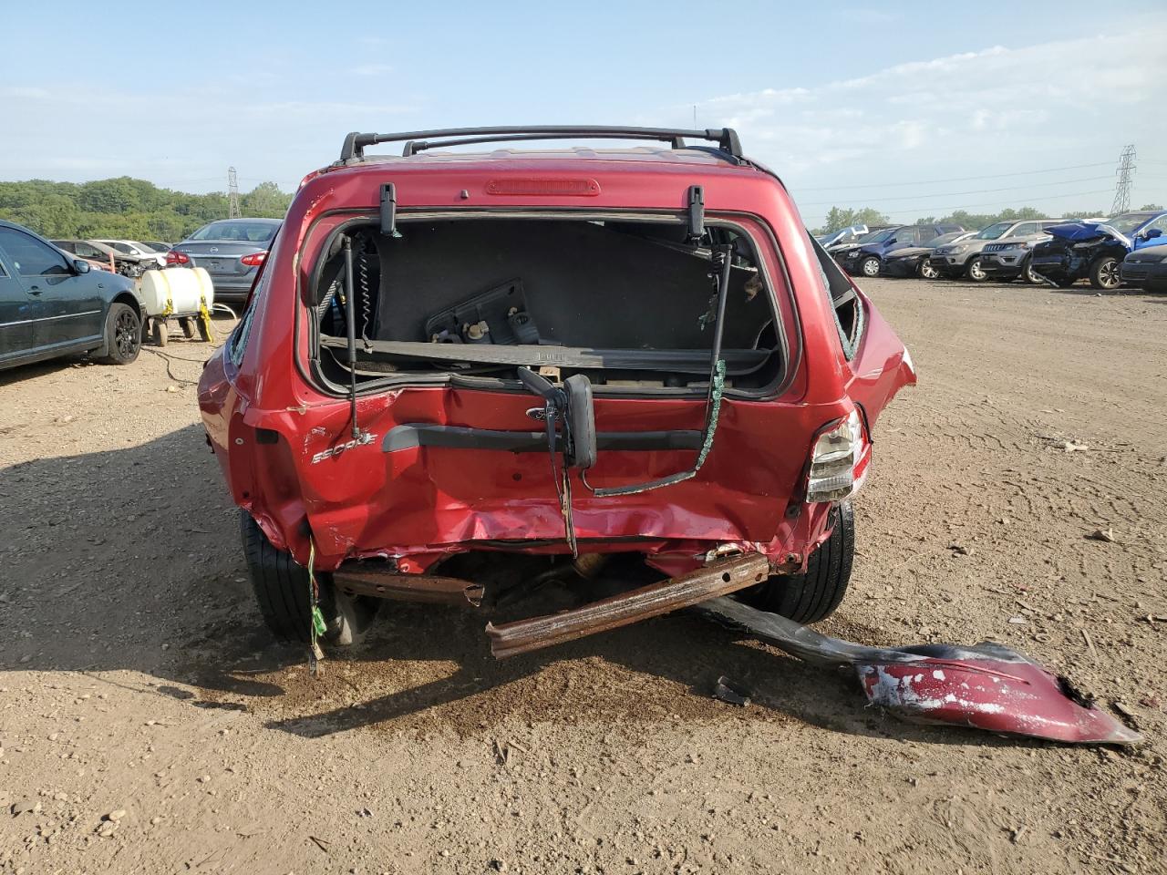 2004 FORD ESCAPE XLS photo 11