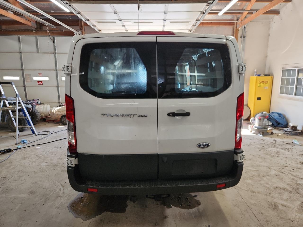 2018 FORD TRANSIT T-250 photo 6