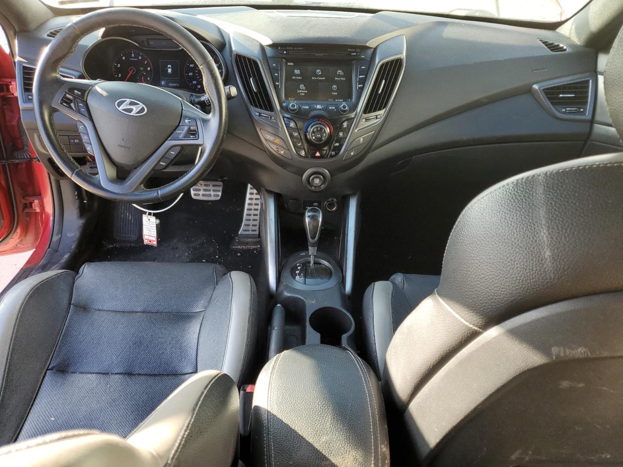 2016 HYUNDAI VELOSTER TURBO photo 22