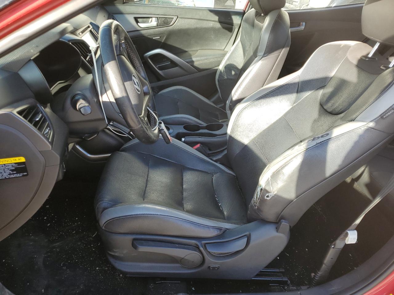 2016 HYUNDAI VELOSTER TURBO photo 19