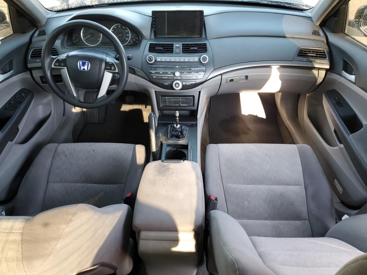 2010 HONDA ACCORD LX photo 8
