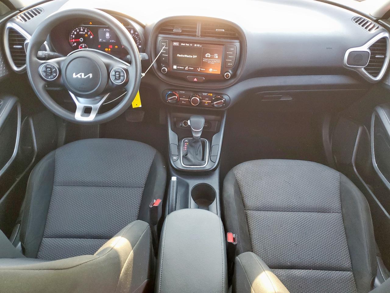 2022 KIA SOUL LX photo 15