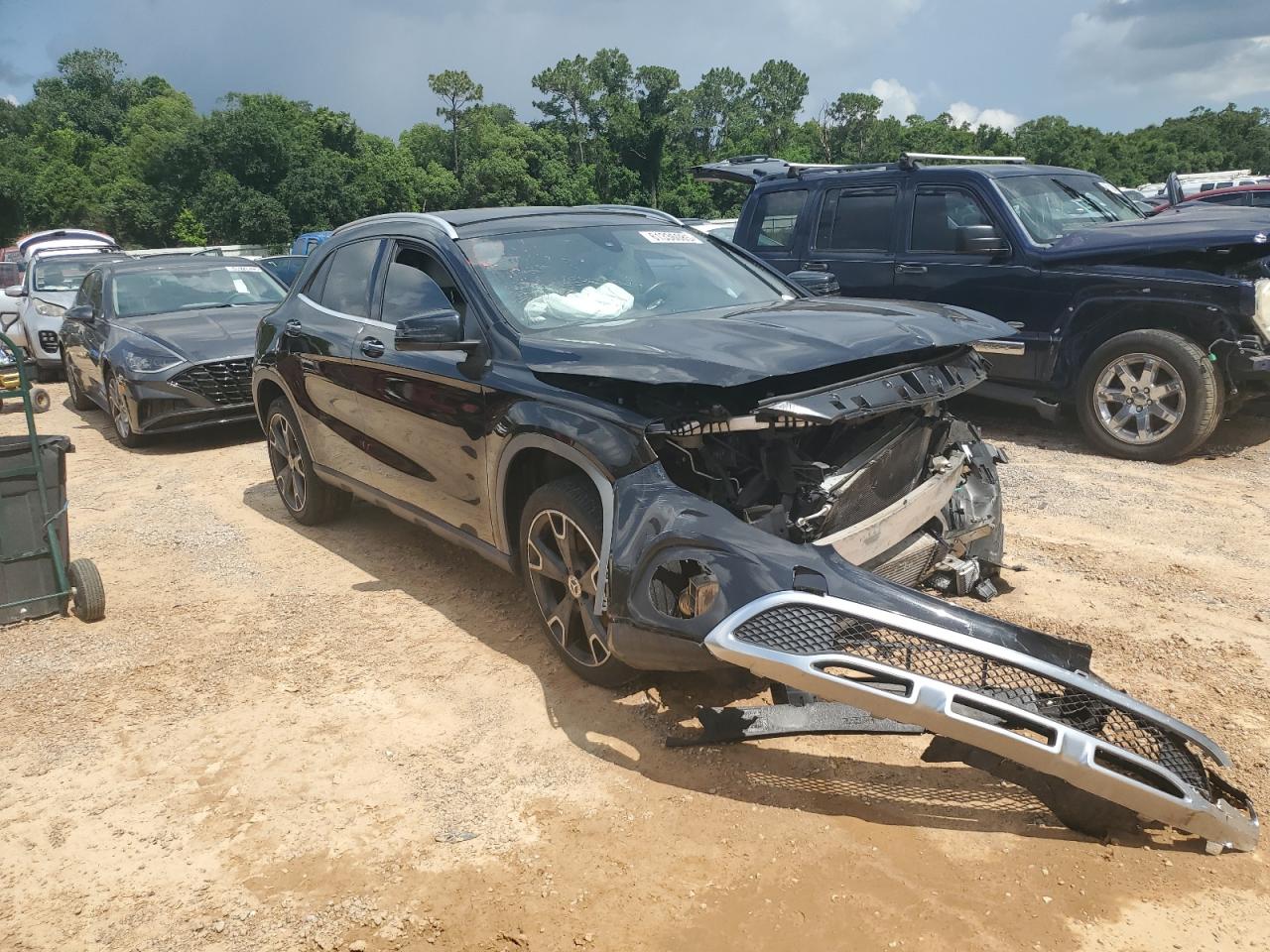 2019 MERCEDES-BENZ GLA 250 photo 7